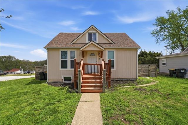 3 N Mulberry Terrace, Louisburg, KS 66053