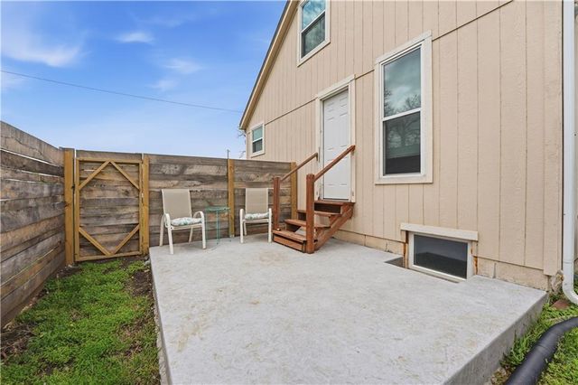3 N Mulberry Terrace, Louisburg, KS 66053