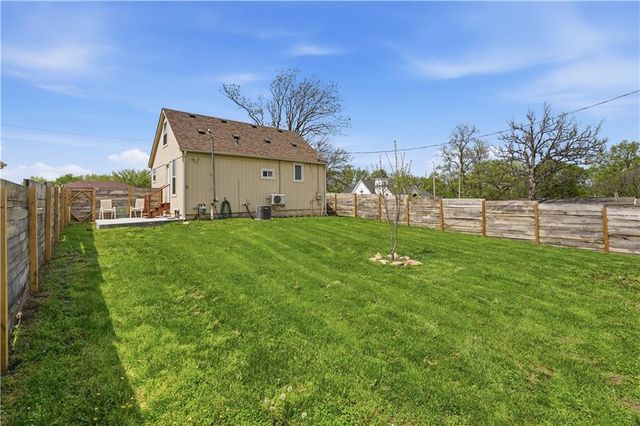 3 N Mulberry Terrace, Louisburg, KS 66053