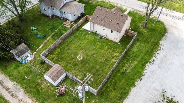 3 N Mulberry Terrace, Louisburg, KS 66053
