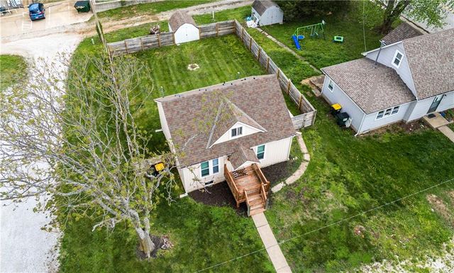 3 N Mulberry Terrace, Louisburg, KS 66053