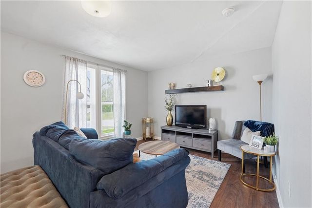 3 N Mulberry Terrace, Louisburg, KS 66053