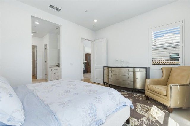 118 Yugen, Irvine, CA 92618