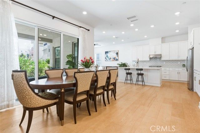 118 Yugen, Irvine, CA 92618