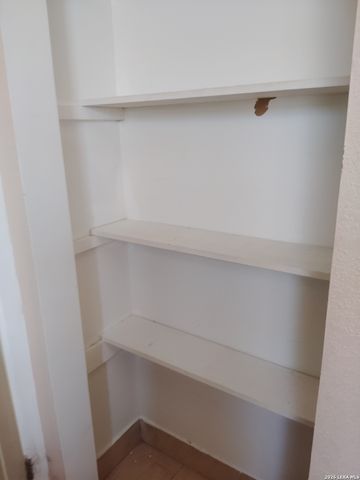 6314 Robin Frst, San Antonio, TX 78239