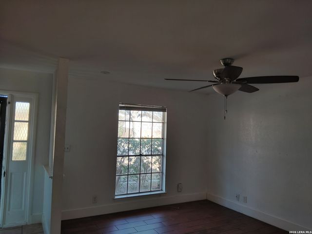 6314 Robin Frst, San Antonio, TX 78239