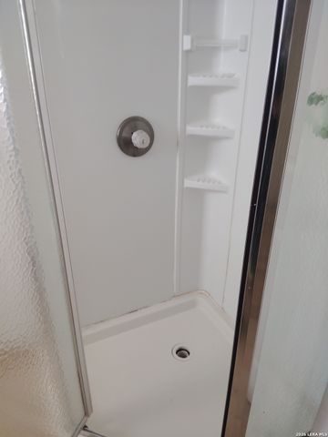 6314 Robin Frst, San Antonio, TX 78239