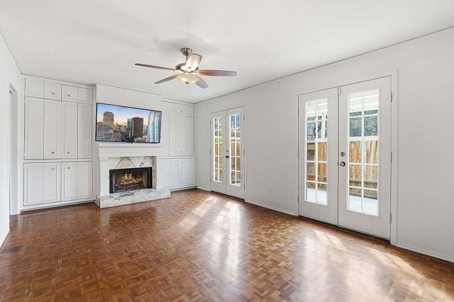 6631 Valleyside RD, Austin, TX 78731