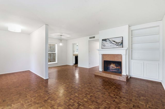 6631 Valleyside RD, Austin, TX 78731