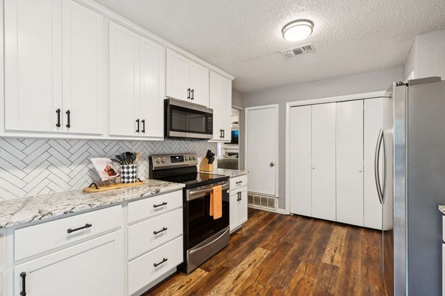 1019 Wayne Avenue, Duncanville, TX 75137