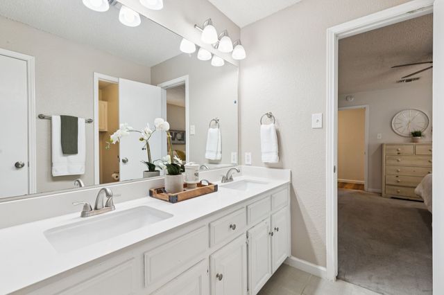 1019 Wayne Avenue, Duncanville, TX 75137