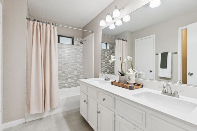 1019 Wayne Avenue, Duncanville, TX 75137