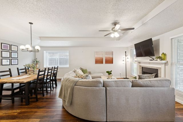 1019 Wayne Avenue, Duncanville, TX 75137