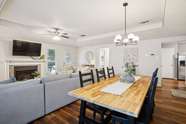 1019 Wayne Avenue, Duncanville, TX 75137