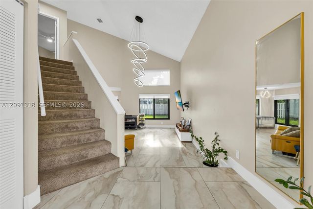 2836 W River Run Cir W, Miramar, FL 33025