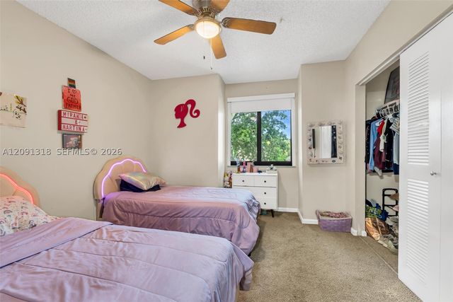 2836 W River Run Cir W, Miramar, FL 33025
