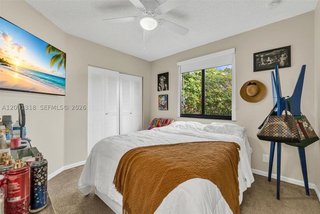 2836 W River Run Cir W, Miramar, FL 33025
