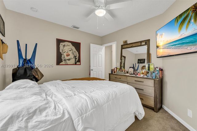 2836 W River Run Cir W, Miramar, FL 33025