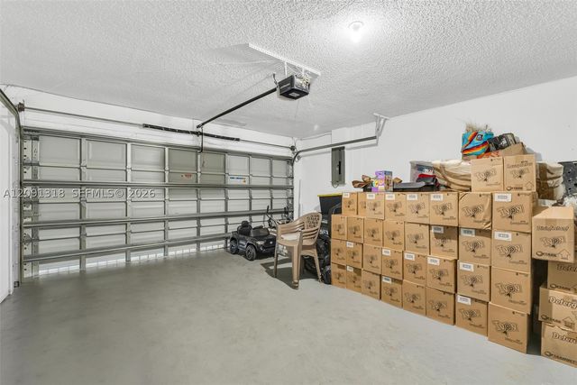 2836 W River Run Cir W, Miramar, FL 33025