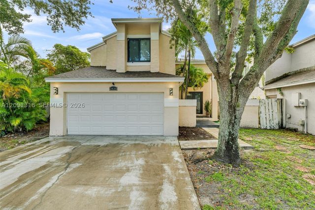 2836 W River Run Cir W, Miramar, FL 33025