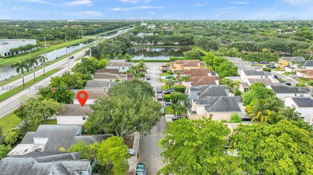 2836 W River Run Cir W, Miramar, FL 33025
