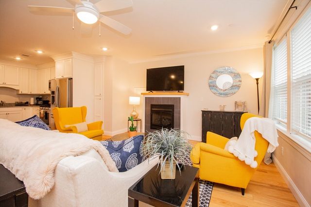 1008 Tremont St 7, Boston, MA 02120