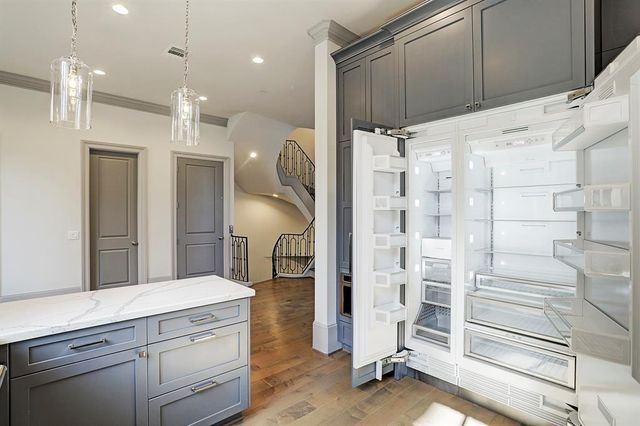 1909 Revere Street, Houston, TX 77019