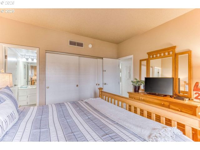 475 S PROM 518, Seaside, OR 97138
