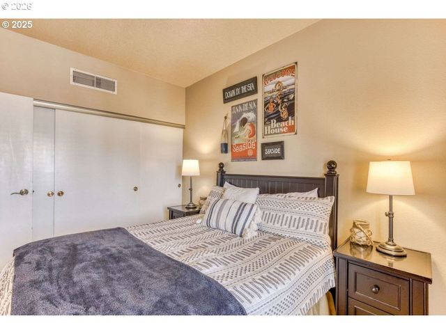 475 S PROM 518, Seaside, OR 97138