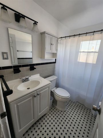 20248 Schaefer Highway, Detroit, MI 48235