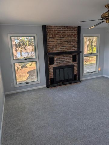 52 Deerpath Road, Deer Park, IL 60010