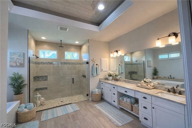 2801 SW 33rd TER, Cape Coral, FL 33914