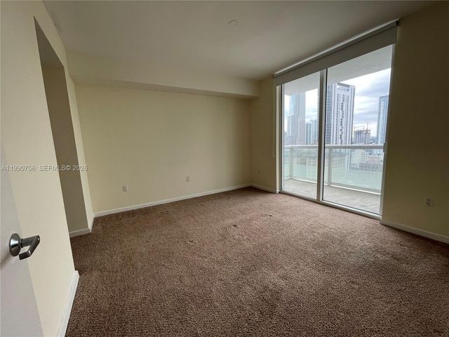 50 Biscayne Blvd 2205, Miami, FL 33132