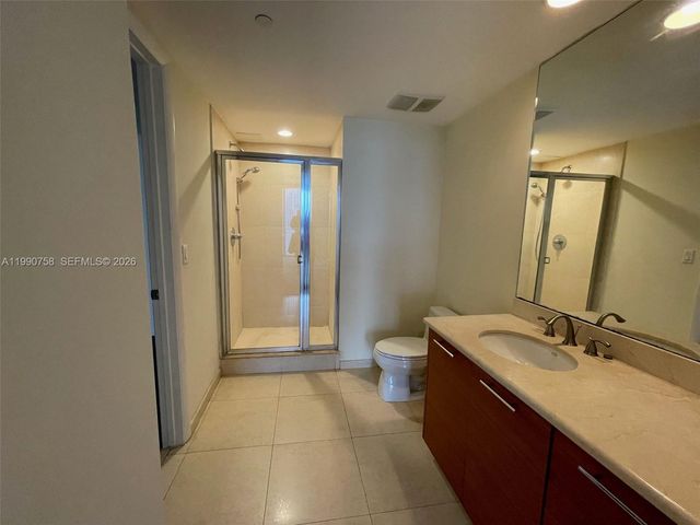 50 Biscayne Blvd 2205, Miami, FL 33132