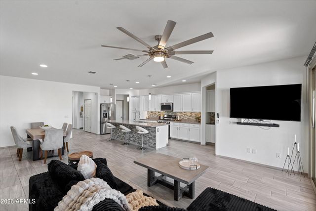 17452 W SPRING Drive, Goodyear, AZ 85338
