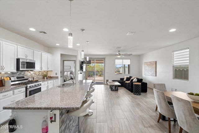 17452 W SPRING Drive, Goodyear, AZ 85338