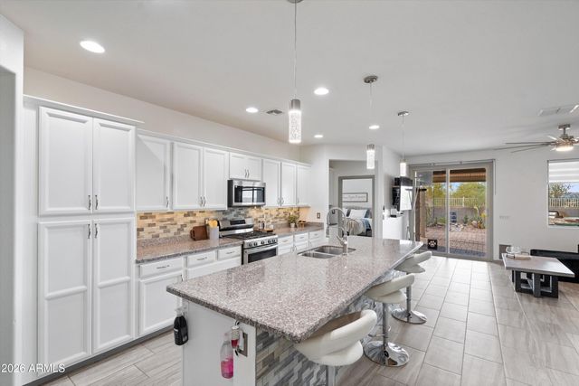 17452 W SPRING Drive, Goodyear, AZ 85338
