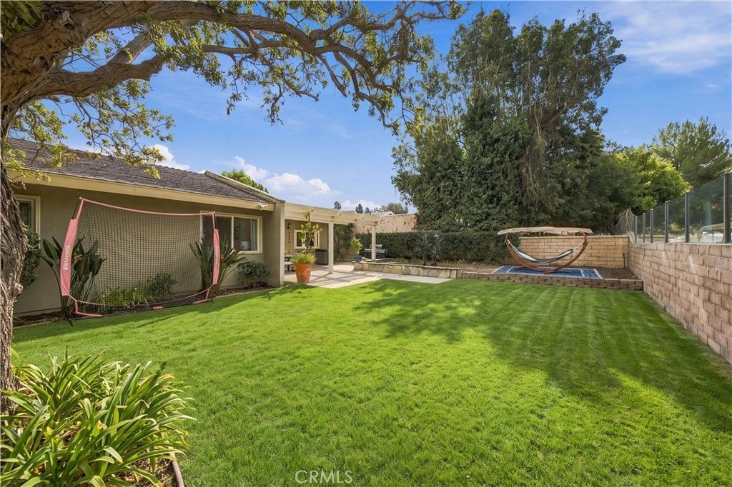 18971 Antioch, Irvine, CA 92603 — exterior