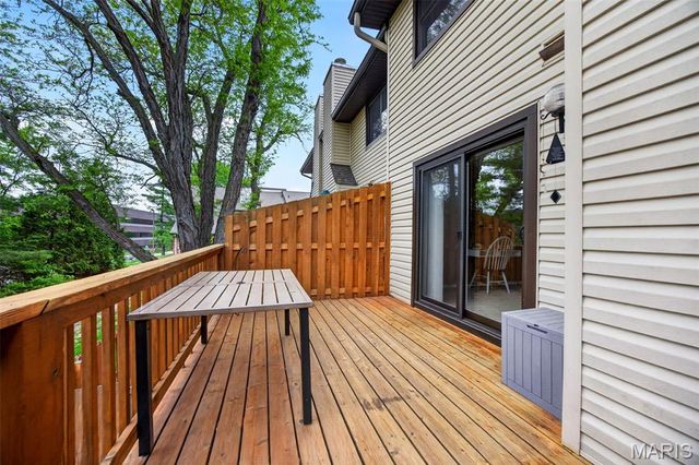 1843 Tawny Ash Drive, St Louis, MO 63146