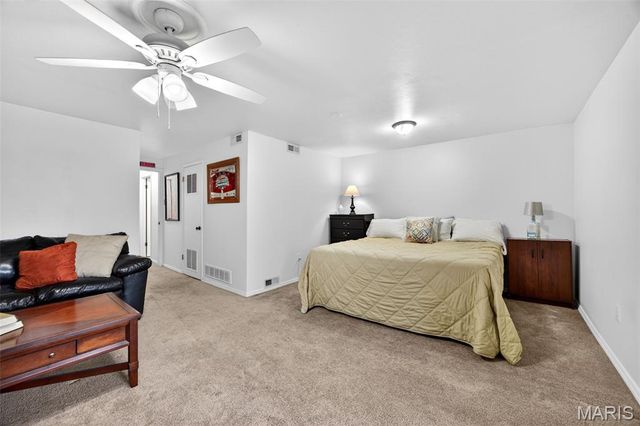 1843 Tawny Ash Drive, St Louis, MO 63146