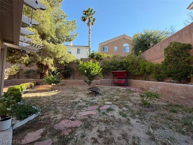 2017 Shining Feather Lane, Las Vegas, NV 89134