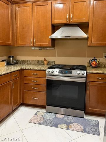 2017 Shining Feather Lane, Las Vegas, NV 89134