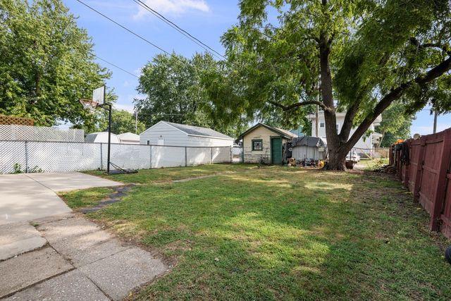 249 W 30th Street, Davenport, IA 52803