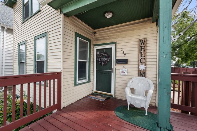249 W 30th Street, Davenport, IA 52803