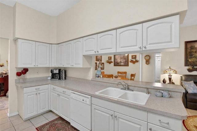 2316 WALDEN PLACE N, Plant City, FL 33566