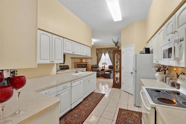 2316 WALDEN PLACE N, Plant City, FL 33566