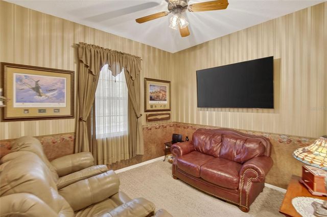 2316 WALDEN PLACE N, Plant City, FL 33566