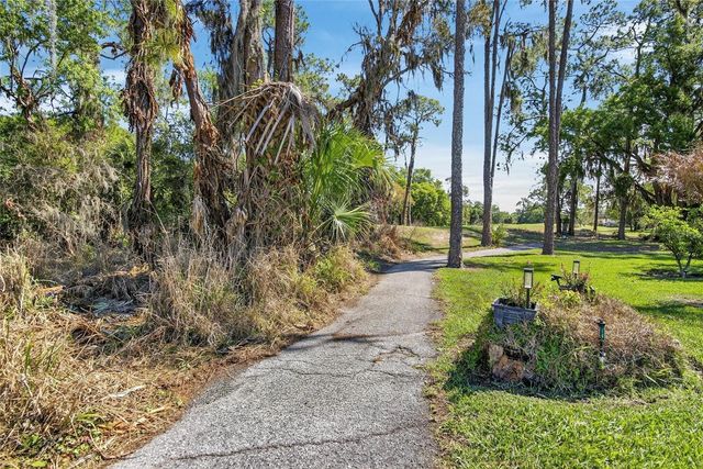 2316 WALDEN PLACE N, Plant City, FL 33566