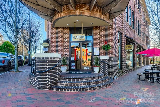 260 Bridges Farm Road, Mooresville, NC 28115