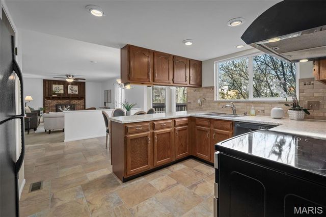 643 Nanceen Court, Ballwin, MO 63021